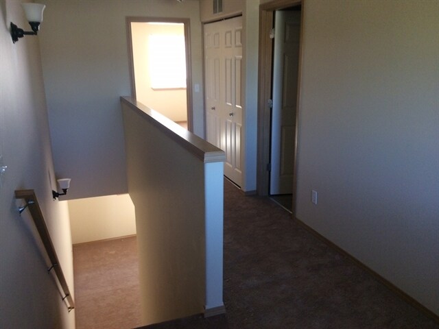 Building Photo - 410 Lair Ln