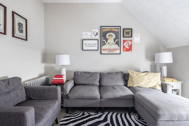 Building Photo - 6011 Ellen Ave