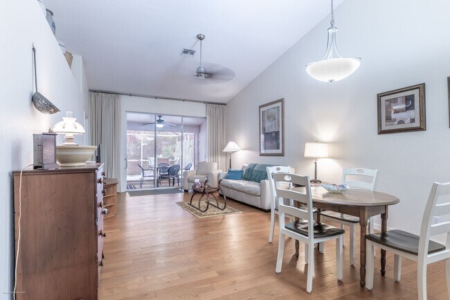 Building Photo - IMMACULATE TURNKEY FURNISHED- NEAR TWIN IS...
