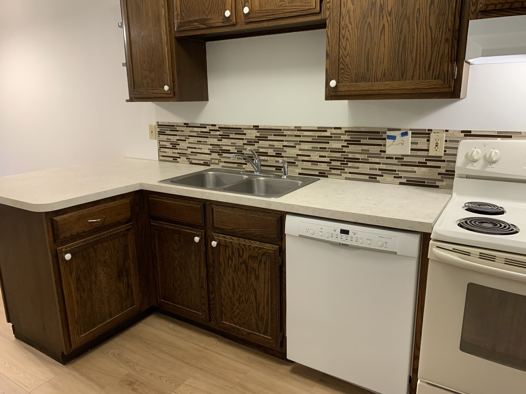 Building Photo - 11101 Vessey Cir