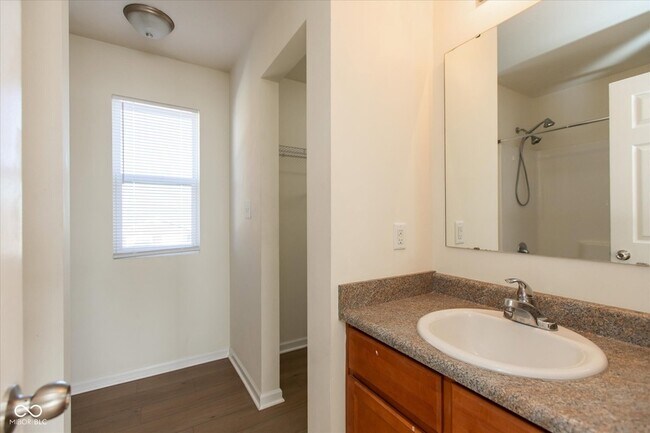 Building Photo - 1051 Taurus Ct