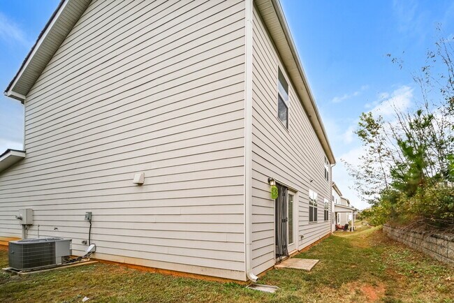 Building Photo - 504 Overo Dr