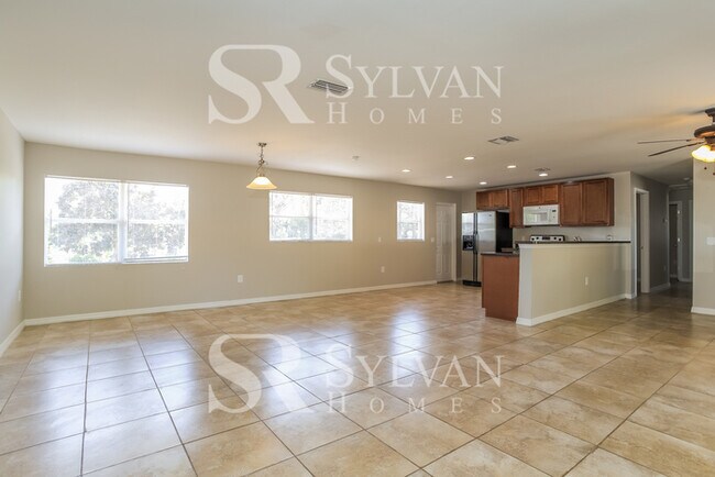 Building Photo - Come view this charming home
