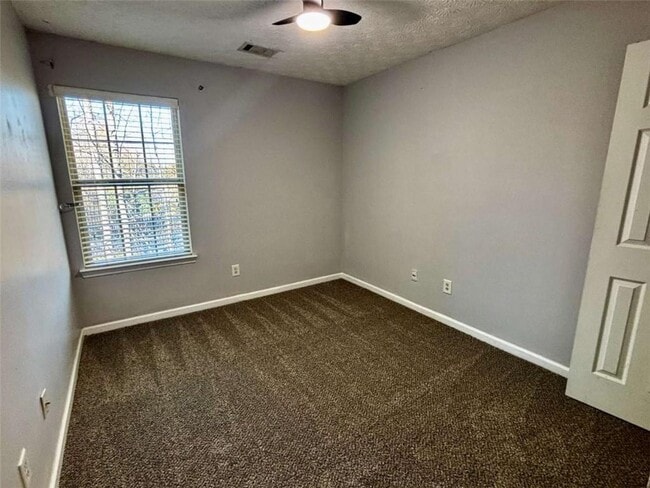 Building Photo - 4249 High Park Ln