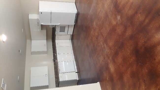 Building Photo - 2617 2nd Ave