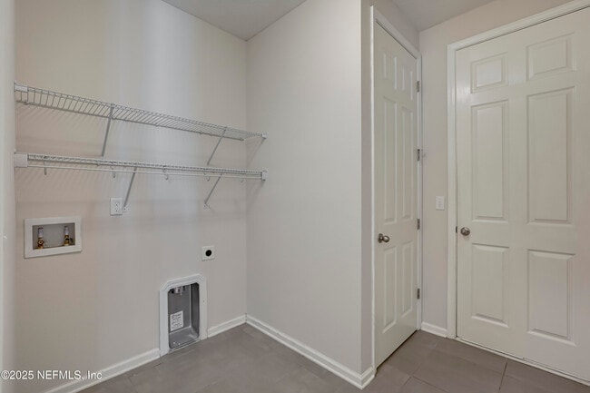 Building Photo - 3074 Paddle Creek Dr
