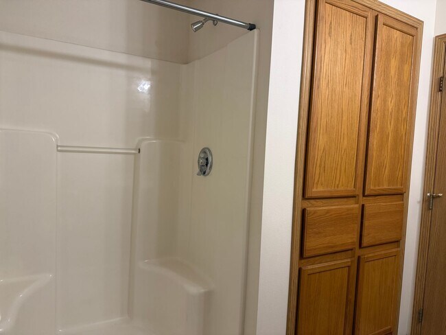 Building Photo - 4431 Calico Dr S