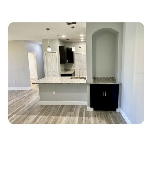 Building Photo - 1175 Lake Shadow Cir