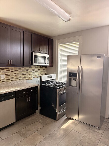 Building Photo - 3863 Meramec St