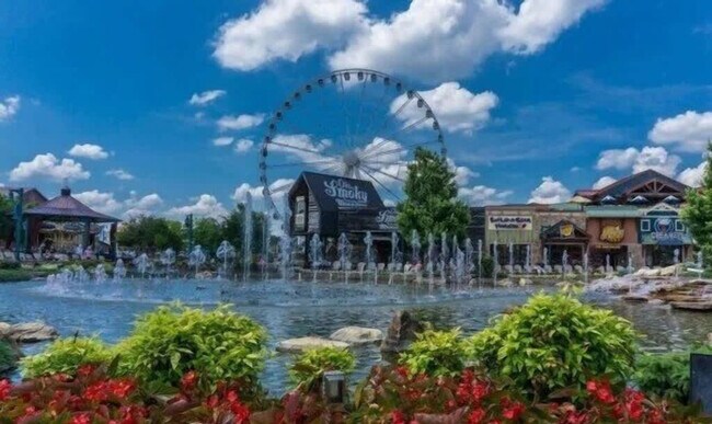 Building Photo - 2609 Stonebrook Dr