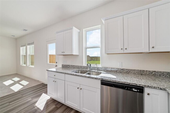 Building Photo - 8634 Vacek Xing Wy