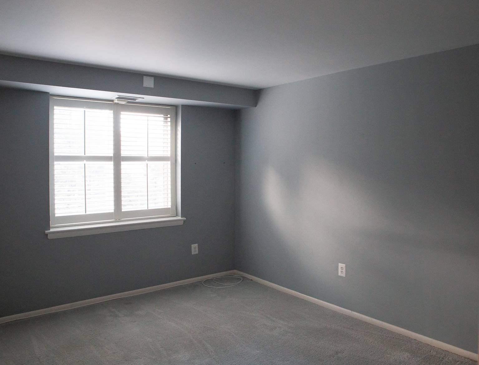 Building Photo - 1640 Oakwood Dr