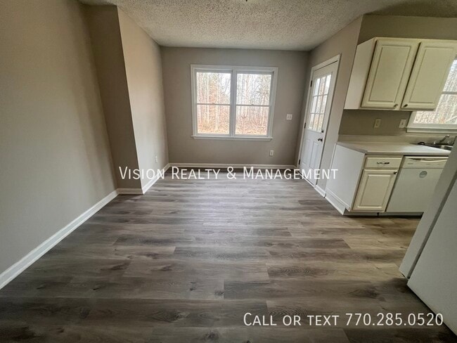 Building Photo - 360 Wesley Chapel Rd