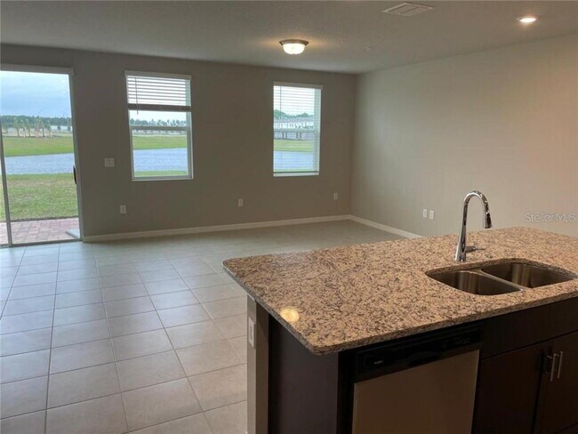 Building Photo - Amazing energy-efficient townhome for rent!