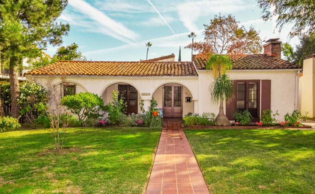 Building Photo - 2814 Fleur Dr