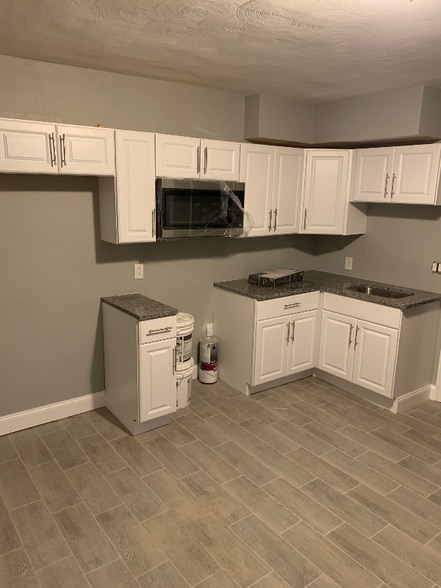 Primary Photo - 11 Roosevelt St