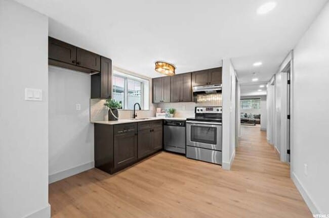 Building Photo - Millcreek Stunner Next to St Marks Hospital!