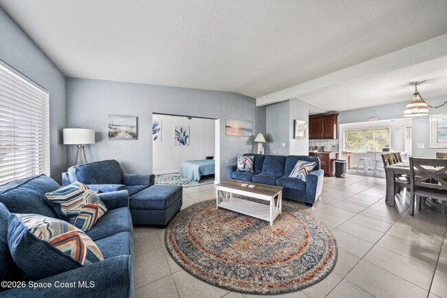 Building Photo - 295 Spruce Ave