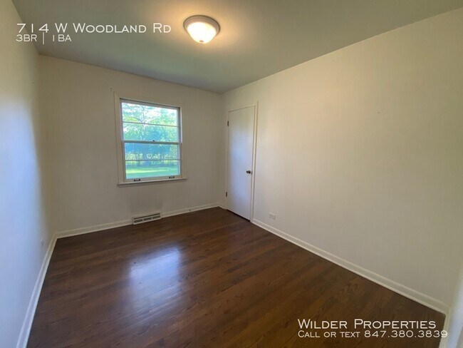 Building Photo - 714 W Woodland Rd