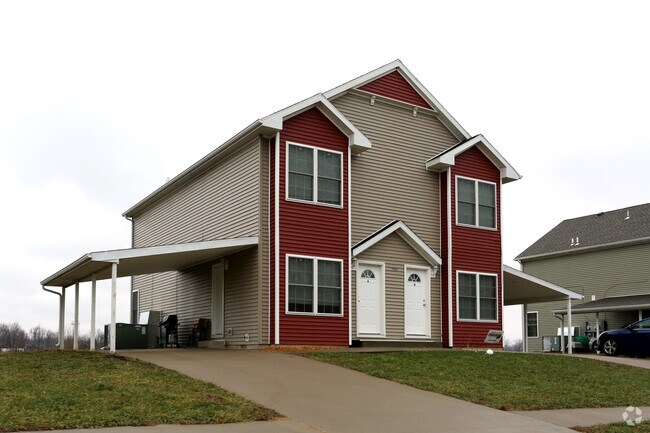 Primary Photo - Evanda Estates
