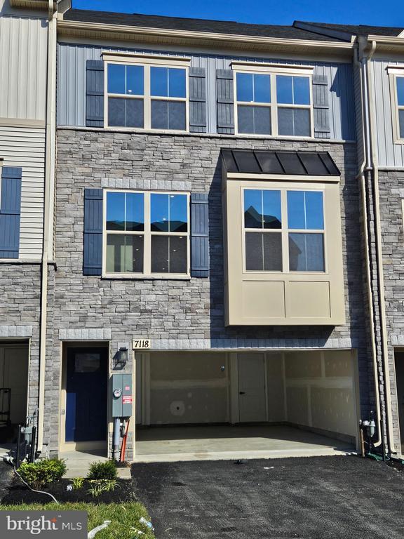 Building Photo - 7118 Bighorn Rd