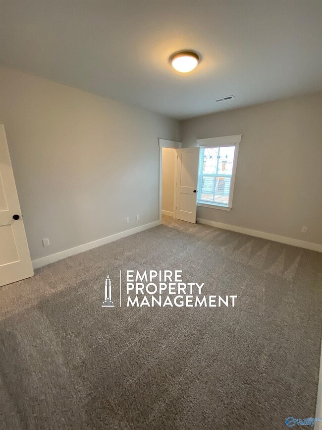 Building Photo - 318 Hay Rake Dr