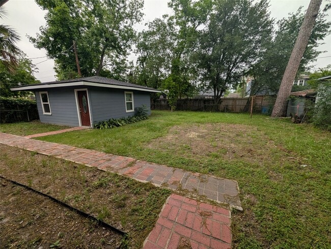 Building Photo - 4110 Ella Blvd