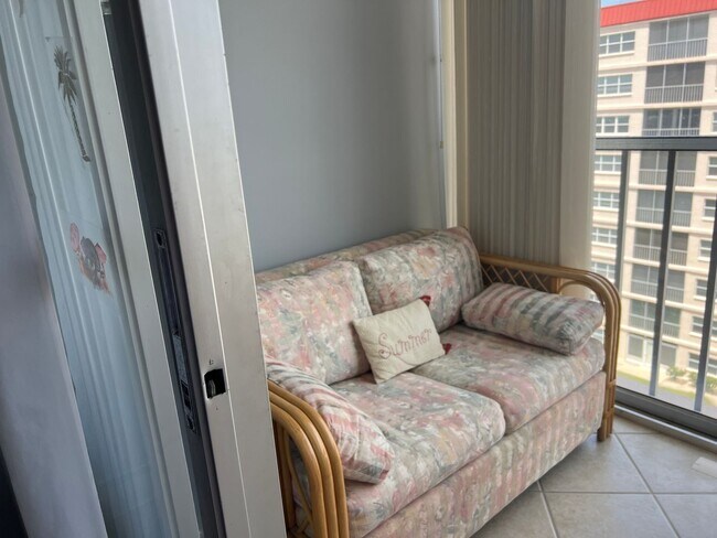 Building Photo - Costa Brava Venice Island 2BR/2BA Condo
