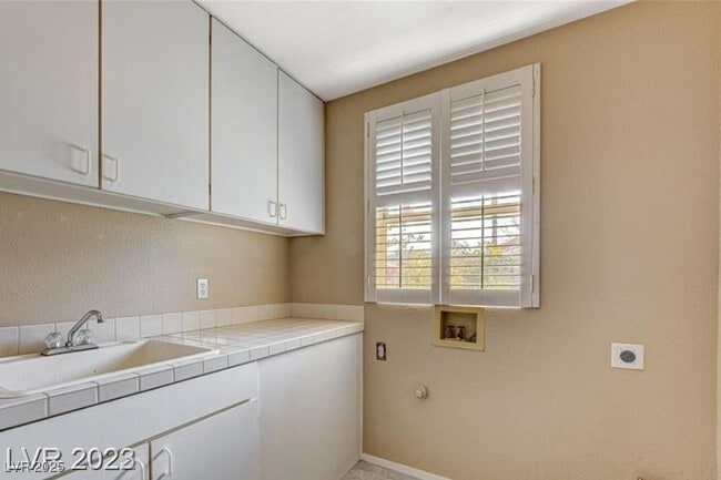 Building Photo - 1842 Bogey Way