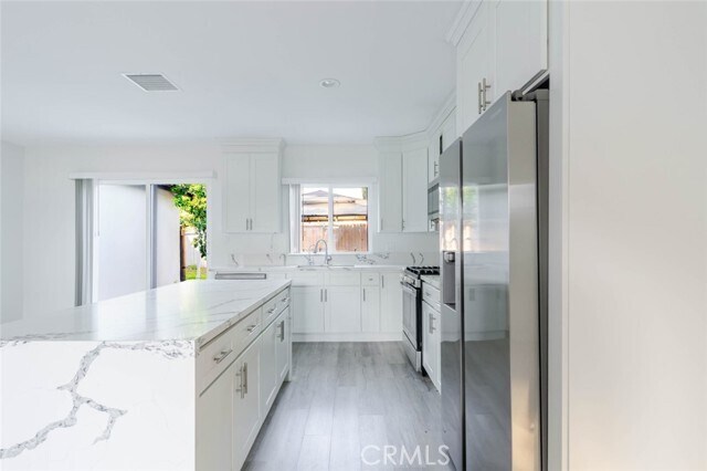 Building Photo - 11453 Calvert St