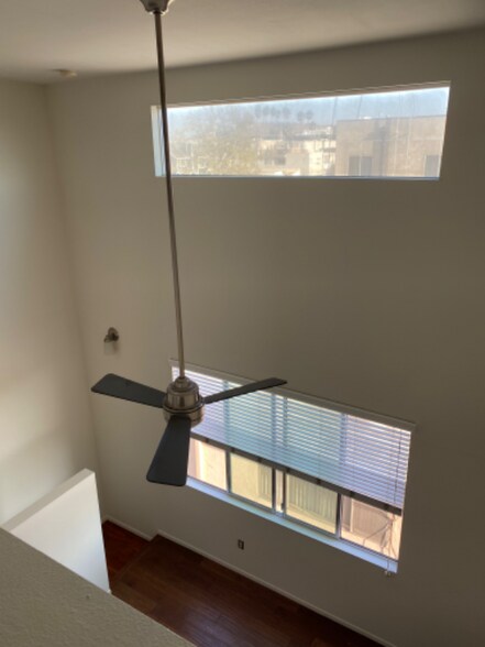 Building Photo - 3627 Dunn Dr
