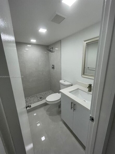 Building Photo - 9460 Tangerine Pl