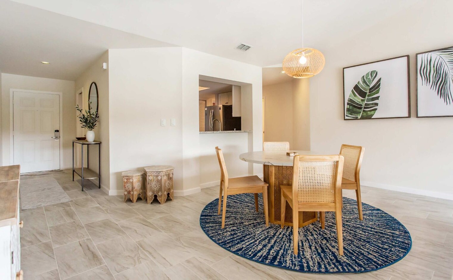 Building Photo - 6240 Bellerive Ave