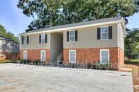 Building Photo - 150 Conifer Dr