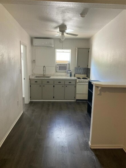 Building Photo - 1401 E Alfred St