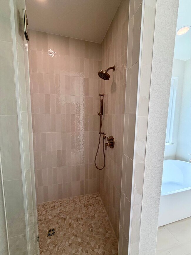 Building Photo - 509 Waggoner Ln