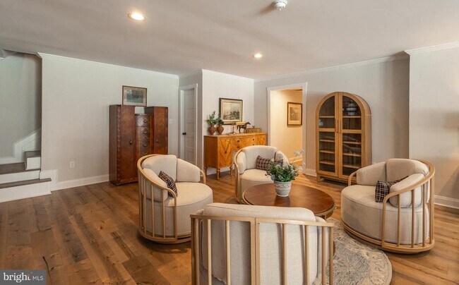 Building Photo - 13230 Falls Rd