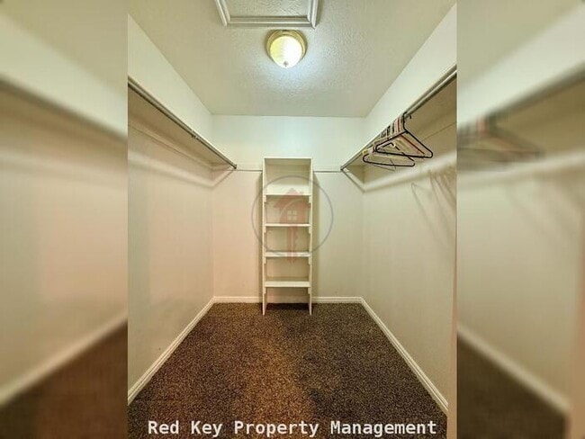 Building Photo - 474 E 1370 N