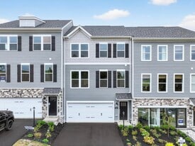 Building Photo - 116 River Ridge Dr