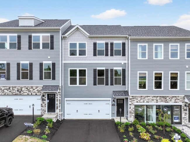 Building Photo - 116 River Ridge Dr