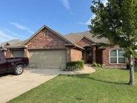 Building Photo - 1909 NE 32nd St