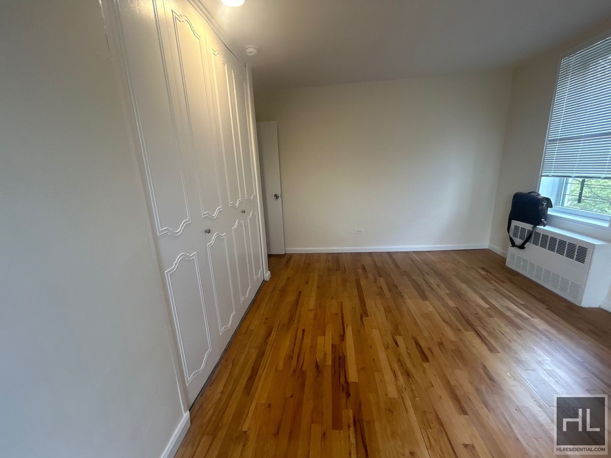 Building Photo - GRAND CENTRAL PARKWAY