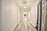 Building Photo - 10117 Cassandra Dr