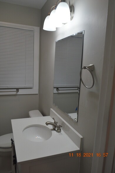 Building Photo - 2641 Orchid Ave