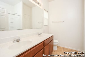 Building Photo - 8947 Oakwood Park