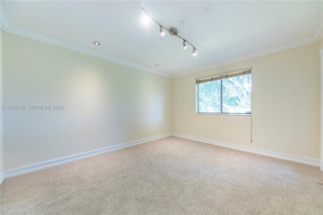 Building Photo - 1155 Coral Club Dr