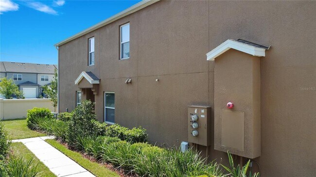 Building Photo - 3521 Seneca Club Loop
