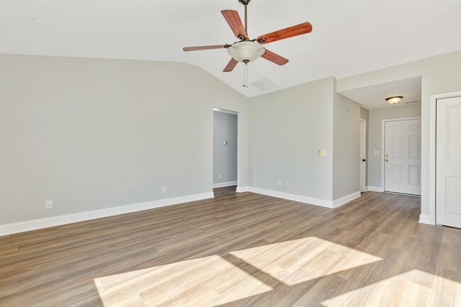 Building Photo - 4008 Scarlet Oak Ct