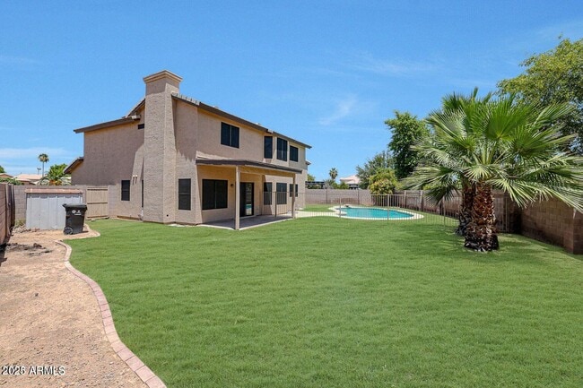 Building Photo - 1815 E Dava Dr