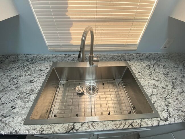 Building Photo - 1514 Clearlake Rd